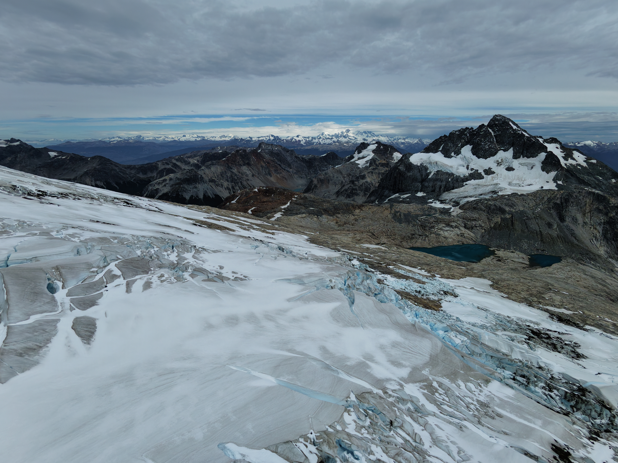 Laguna y glaciar Torre Sur del Avellano desde Bahía Murta