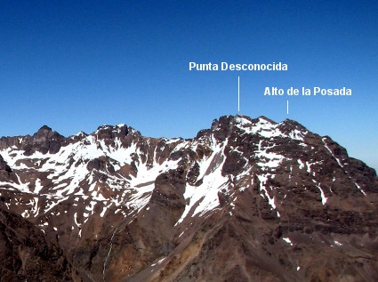 Punta Desconocida desde valle de Mardones