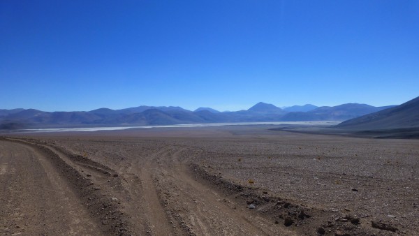 Primera vista del Salar de Piedra Parada y desvio