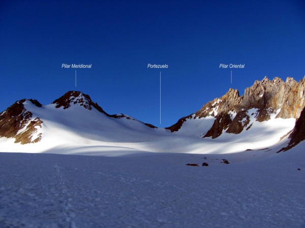 Campamento y acceso al glaciar Cortaderal.