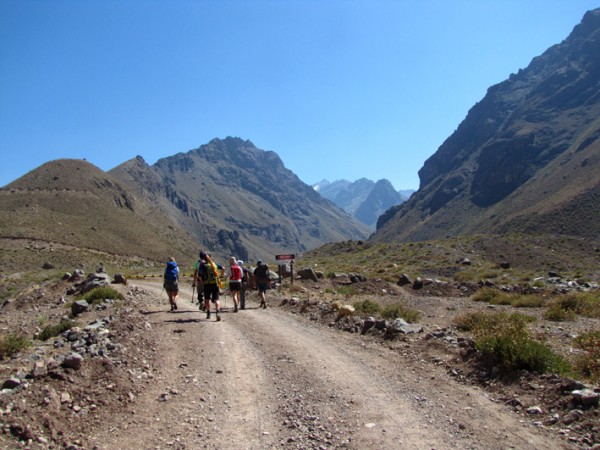 Inicio de la ruta por la ribera Norte del río