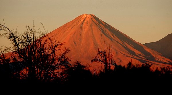 Licancabur, desde Coyo.