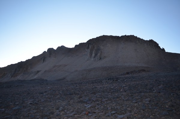 Cerro Tórtolas visto desde el sur Cerro Tórtolas visto desde el sur