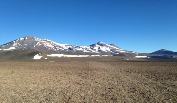 Vista de Peña Blanca y Ermitaño desde el valle de entrada.