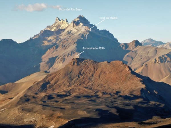 Picos del Río Bayo, Cruz de Piedra e Innominado