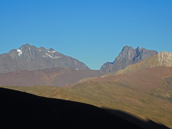 Aguja Helada y Casa de Piedra