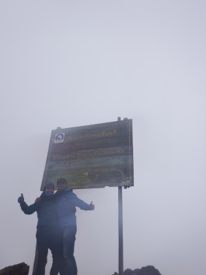 Cima llego una nube