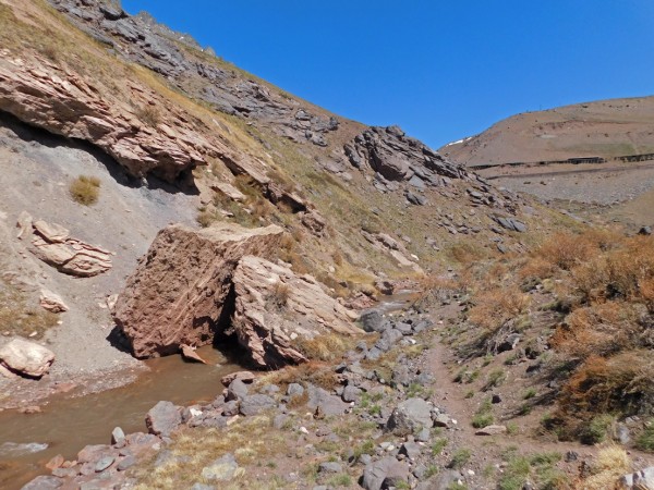 Cruce del río de las Cuevas