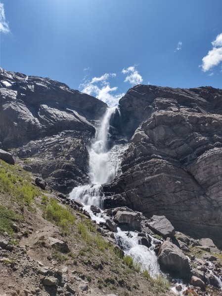 Ascendiendo hacia la cascada