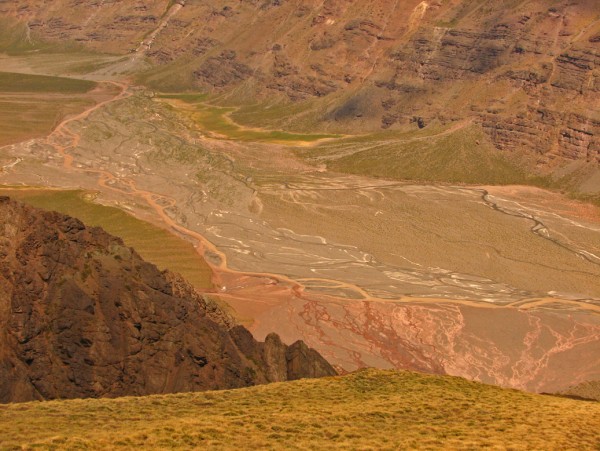 Vista hacia el río Olivares desde las Pirquitas