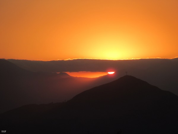 Puesta de Sol y Silueta Cerro Renca