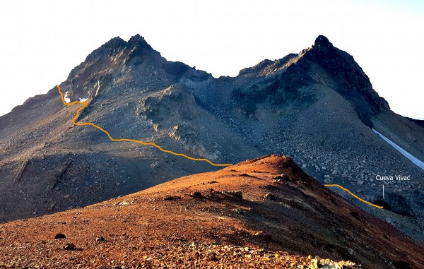 Cuernos Claire desde Oeste y Vivac