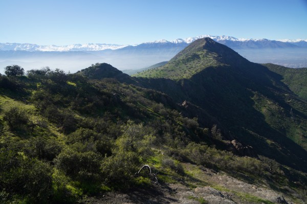Ruta hacia el cerro Manquehue desde El Peñón