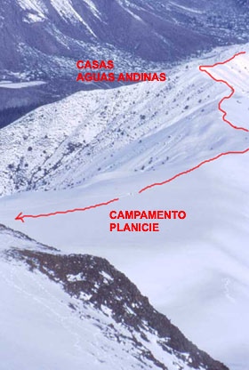 Ruta de ascenso vista desde cerca de la cumbre