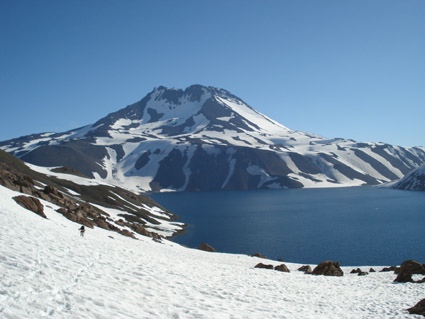 Volcán Planchón y lagunas de Teno