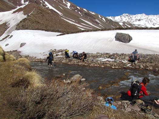 Cruce del río Colina