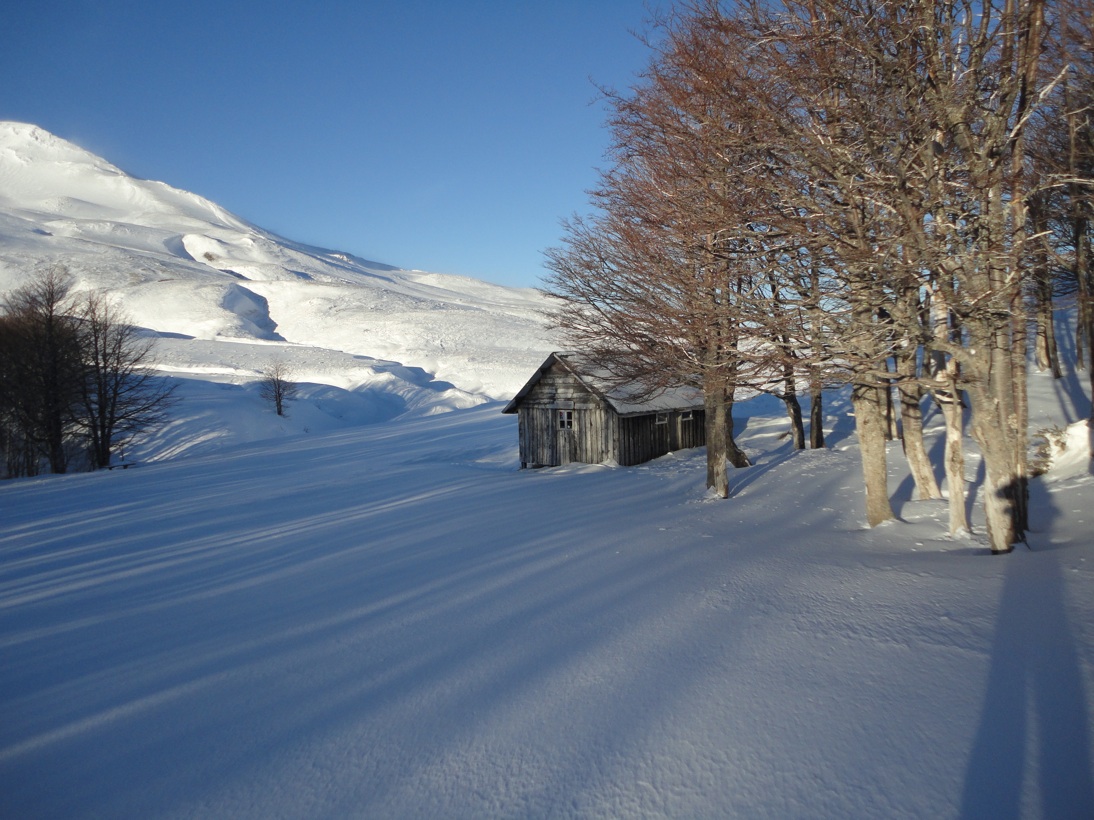 Refugio El Caulle en invierno