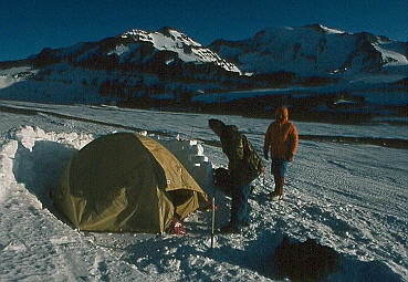 Campamento en Cancha de Carreras