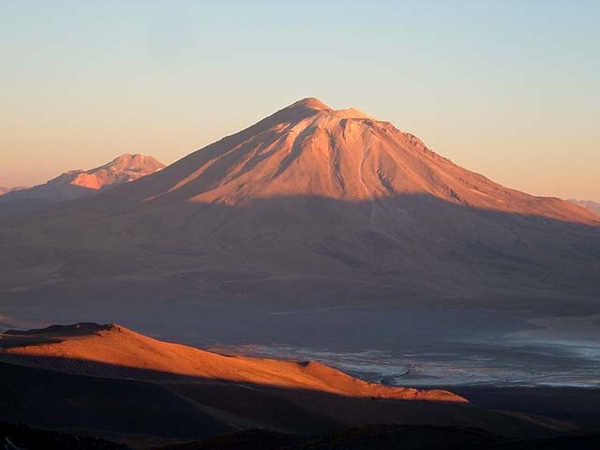 Volcán Paniri al atardecer