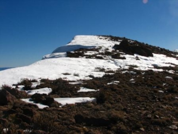 Llegando a la cumbre por el filo