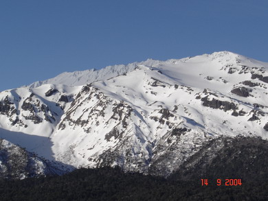 Sierra desde la laguna Conguillío