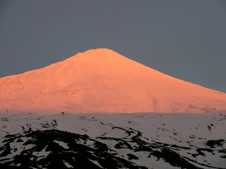 Antuco al atardecer (cara norte)