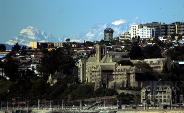 El Alto sobre la Universidad Federico Santa María